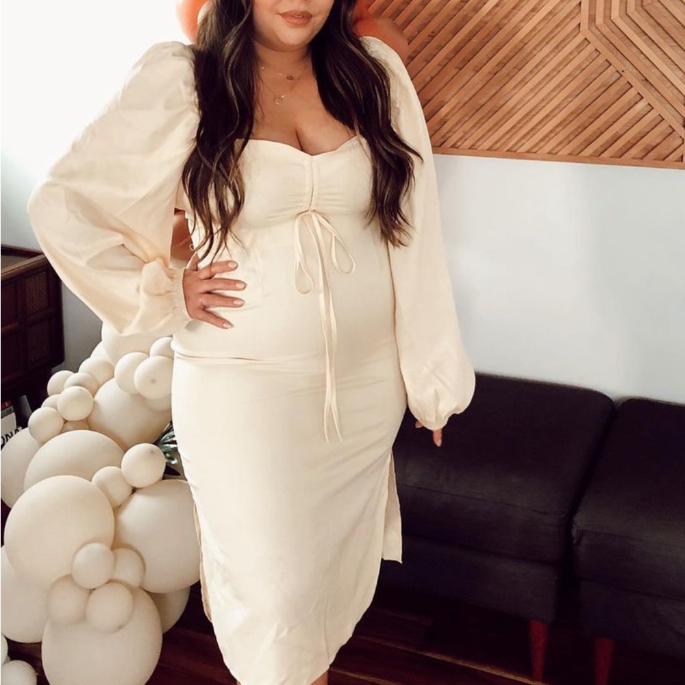 Pretty Little Thing Puff sleeve midi dress